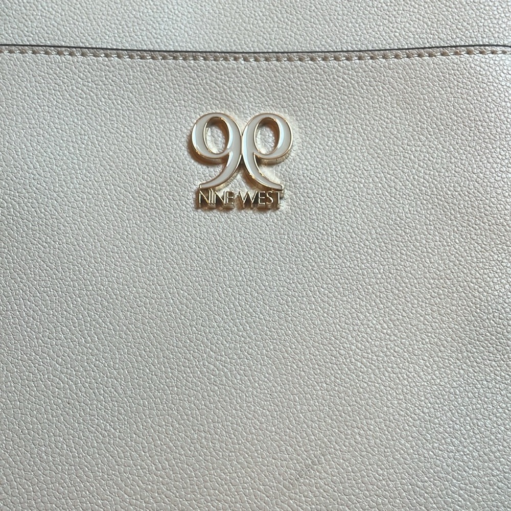 NWOT Nine West shoulder bag - Picture 2 of 3